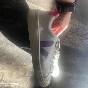 Pink and purple Vejas